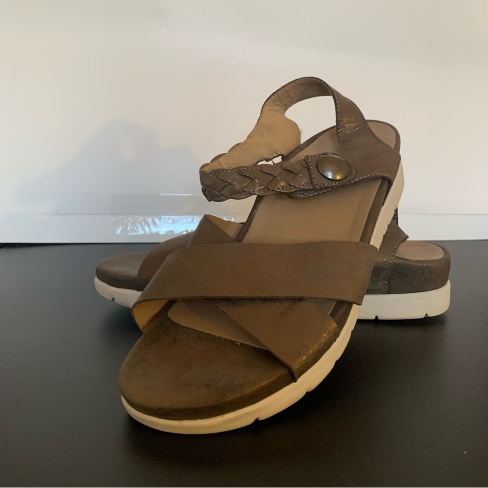 Aetrex Piper Shimmery Brown Nubuc Leather Backstrap Casual Comfort Sandal 9.5